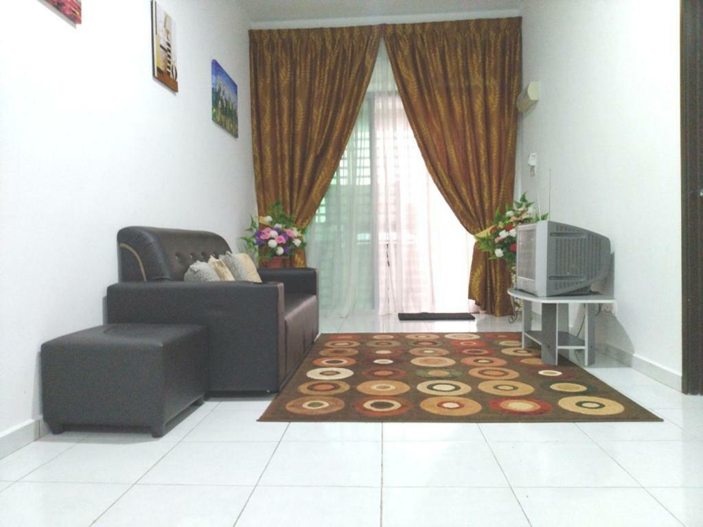 Wany Homestay & Guest House Sungai Petani Exterior photo